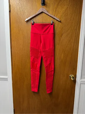 ALO Yoga Leggings Moto Airbrush Active Workout Pants Red XS Gym Pilates Fitness thumbnail 15