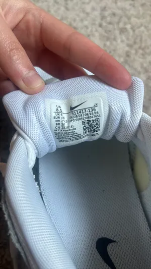 Nike Air Shoes thumbnail 4