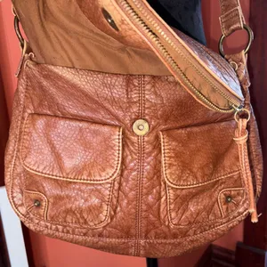 Sonoma Crossbody Leather “Everything” Saddle Bag thumbnail 3