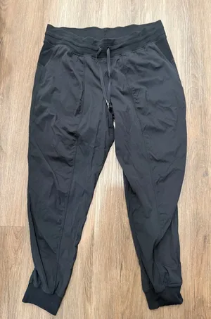 Lululemon Dance Studio Jogger 29 Black Pinstripe‎ Swift Pants Womens Size 14 thumbnail 1