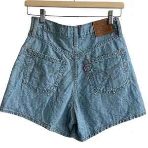 Levis Premium Womens High Loose Shorts Sz 26 Lets Stay in Short thumbnail 2
