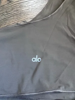Alo Yoga Top Crop thumbnail 3