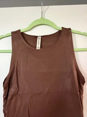 NWOT Zenana Outfitters Brown Scoop Neck Tank Top thumbnail 3