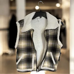 Derek Heart | Cozy Sherpa Lined Plain Vest | New W / Tags | Size L thumbnail 3