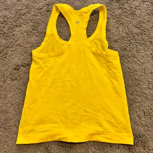 Lululemon Swiftly Tech Tank thumbnail 2