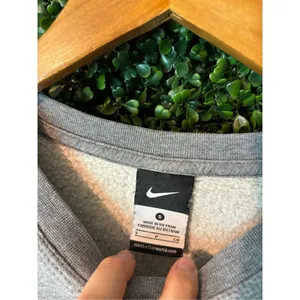 Women’s Nike Crewneck Size Small Arkansas Dance Team thumbnail 2