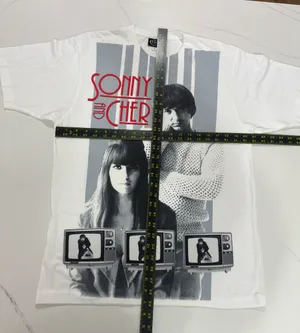 Sonny & Cher T Shirt Large CHER All Over Print Retro 60s Music TV Graphic Tee thumbnail 4