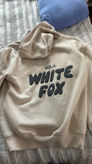White fox  thumbnail 2
