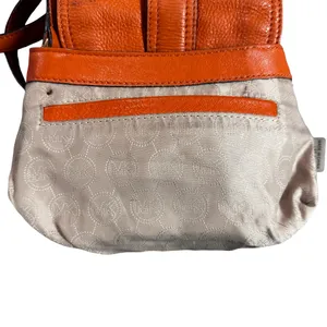Michael Kors Charlton Leather Mini Crossbody Shoulder Bag thumbnail 10