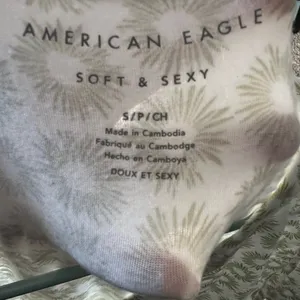 American Eagle Cream Floral Short Sleeve V-Neck Oversized Soft & Sexy Tee thumbnail 6
