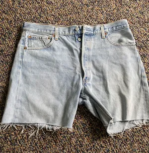 Levi's Short thumbnail 1