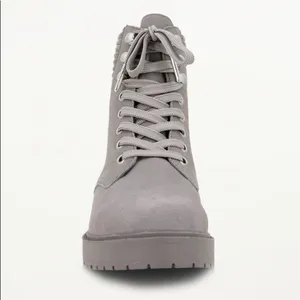 Splendid Gray suede‎ Sadie Boot size 6.5 A2 thumbnail 2