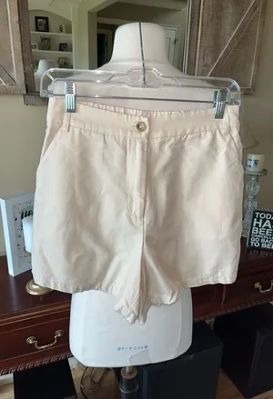 Comfy Classic Light Tan Elastic Back Shorts Size XS thumbnail 1