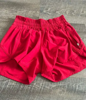 Red Lululemon Hotty Hot 4" thumbnail 1