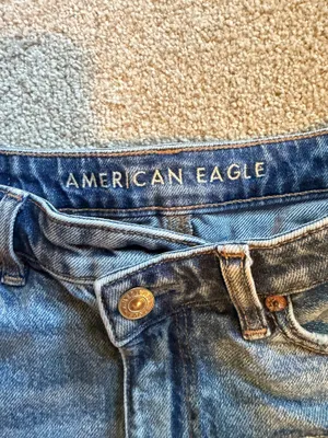 American Eagle Highest Rise Baggy Distressed Shorts thumbnail 4
