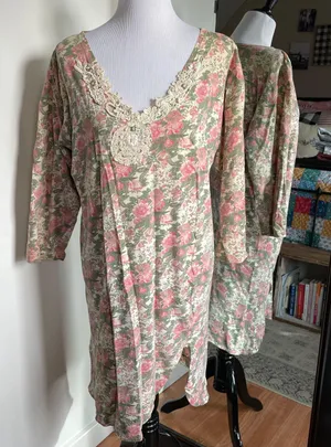 Victorias Secret Gold Label Floral Nightgown thumbnail 1