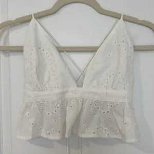 Coastal Chic White Eyelet Peplum Crop Top Open Back Romantic Summer Small thumbnail 9