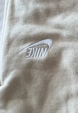 Nike Sweatpants thumbnail 3