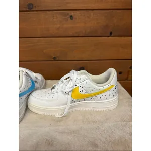 Nike Womans Air Force 1 Custom sneakers blue/yellow Sz 5.5 DD8959-100 thumbnail 5
