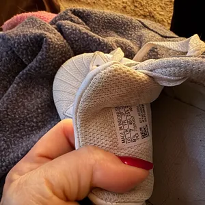 Adidas Tennis Shoes thumbnail 4