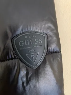 Guess Black Puffer Jacket  thumbnail 2