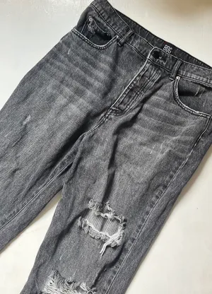 Urban Outfitters jeans thumbnail 2