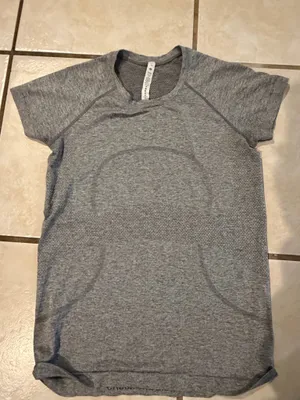 Lululemon Swiftly Tech Short Sleeve thumbnail 1