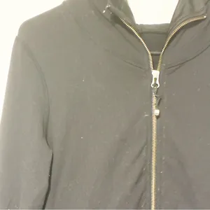 Lululemon Size 10 Scuba‎ Hoodie Womens Black Full Zip Logo Athleisure Gym thumbnail 2