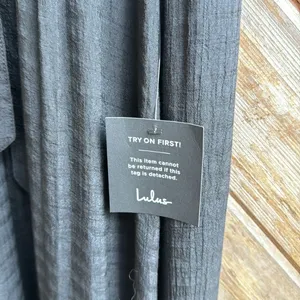 Lulus black midi ruffle puff sleeve v neck dress size medium new NWT thumbnail 4