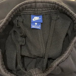 Nike Sweatpants Unisex‎ Small Black Fleece Straight Leg Loungewear Travel Swoosh thumbnail 4