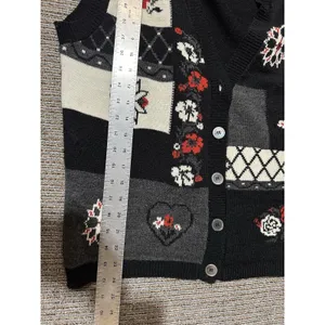 Vintage 90s PANTHER Sweater Vest Embroidery Flower Hearts Red Black Size Medium thumbnail 6