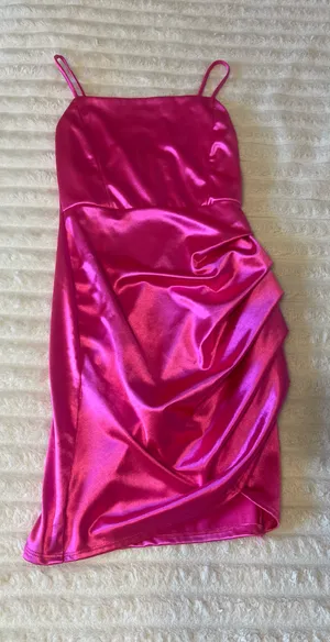 Pink dress thumbnail 1