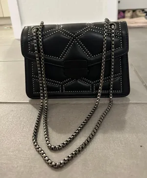 Black Box Chain Purse thumbnail 1