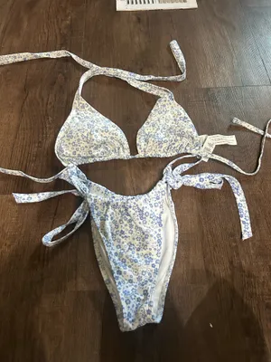Hollister Bathing Suit Set thumbnail 1