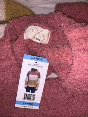 Cozy Sweater Size L thumbnail 4