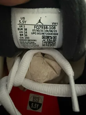 Nike Air Jordan 4 RM GS White Black Grey Size 5.5Y New w/ Box + Extra Laces thumbnail 4