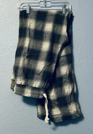 Aeropostale Plaid Flannel Lounge Sleep Pants Black Gray White XS thumbnail 1