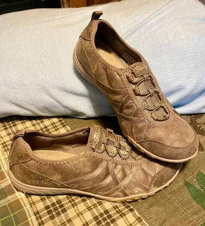 Skechers Brown casual shoe- very comfortable thumbnail 1