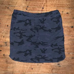 Sundry blue camo drawstring waist knit 2/M loungewear skirt thumbnail 2