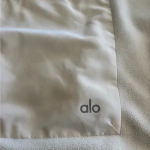 Alo White Polar Fleece Half-Zip Pullover fits medium or large thumbnail 4