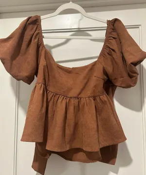 Francesca's Brown top thumbnail 1