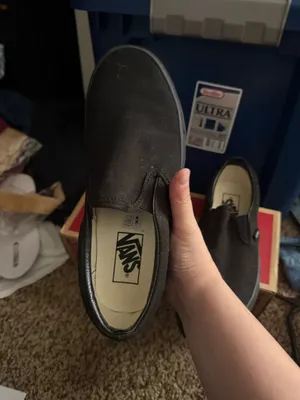 Black Vans Women’s Slip-On thumbnail 4