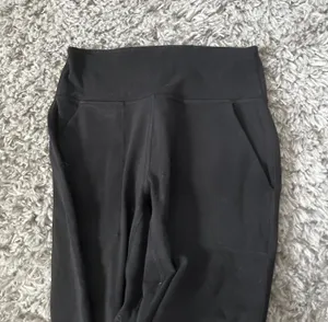 Lululemon Black Align Joggers 28” Size 4 thumbnail 2