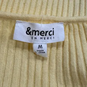 &Merci Yellow Ribbed Embroidered Sleeve Top Women’s Medium thumbnail 4