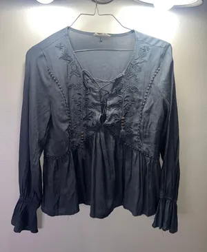 Altar'd State, long sleeve thumbnail 1