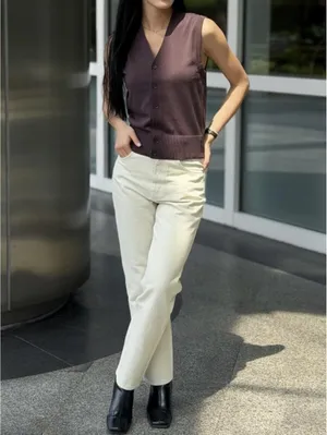 Uniqlo U High Rise Regular Jeans NWT Natural 23inch thumbnail 2