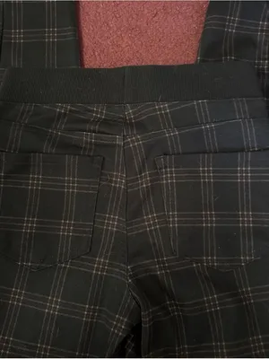 No Boundaries Woman’s Black Plaid Stretch Pants thumbnail 5
