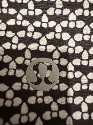 Lululemon Shorts thumbnail 3