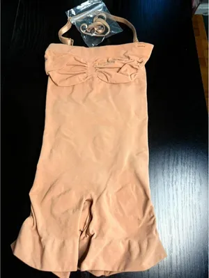SKIMS Strapless Sculpt Mid-Thigh Bodysuit Nude XS NEW thumbnail 2