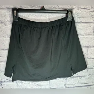 UnderArmour skort‎ women’s size small all black front and back tennis, golf thumbnail 3